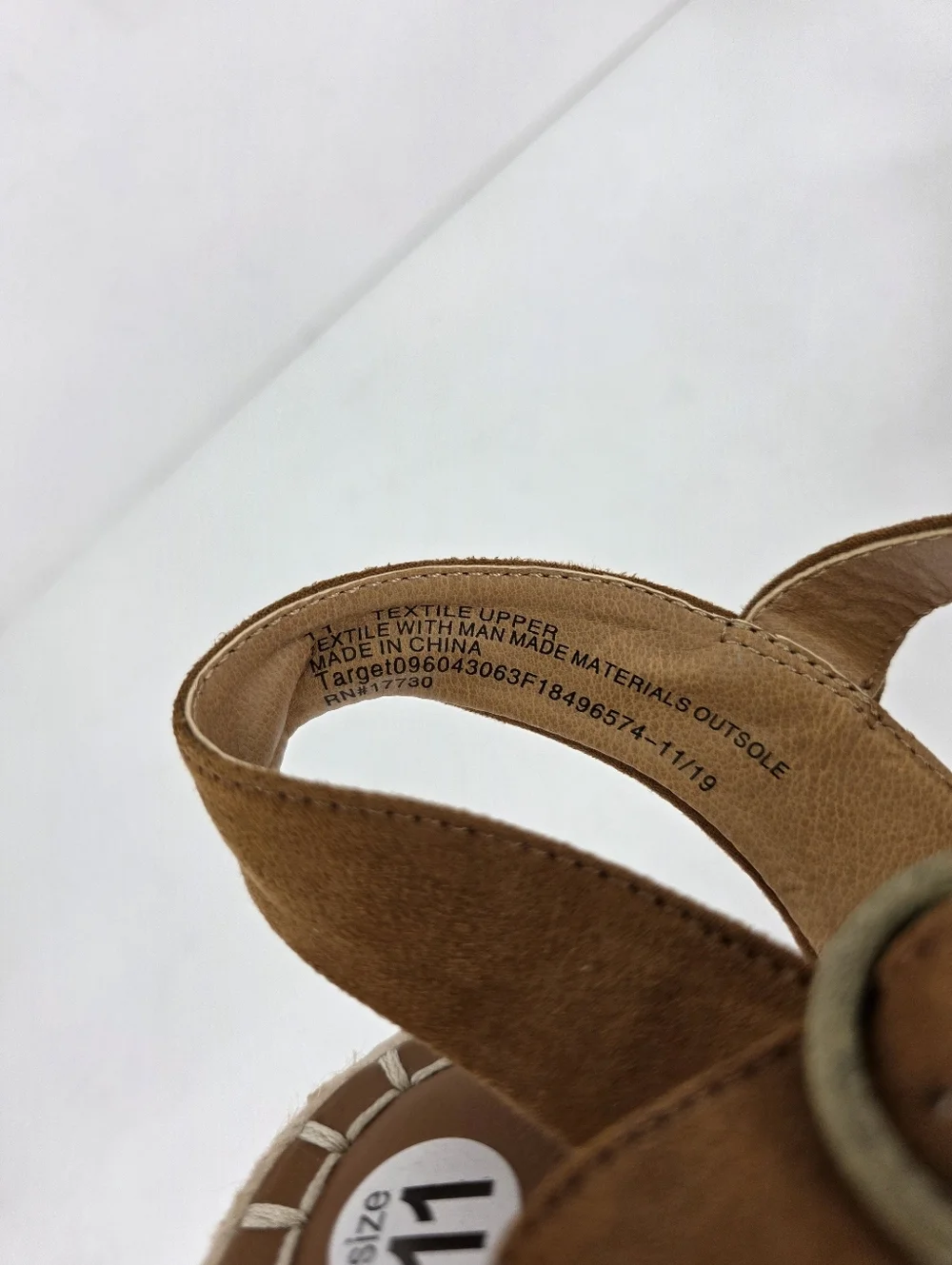 Universal Thread Sandals Women’s 11 Platform Espadrilles Brown Faux Suede Casual